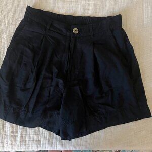Able Esme Long Drapey Short (Size 4, Black)